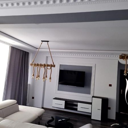 Luxury Apartment Satu Mare Eksteriør billede