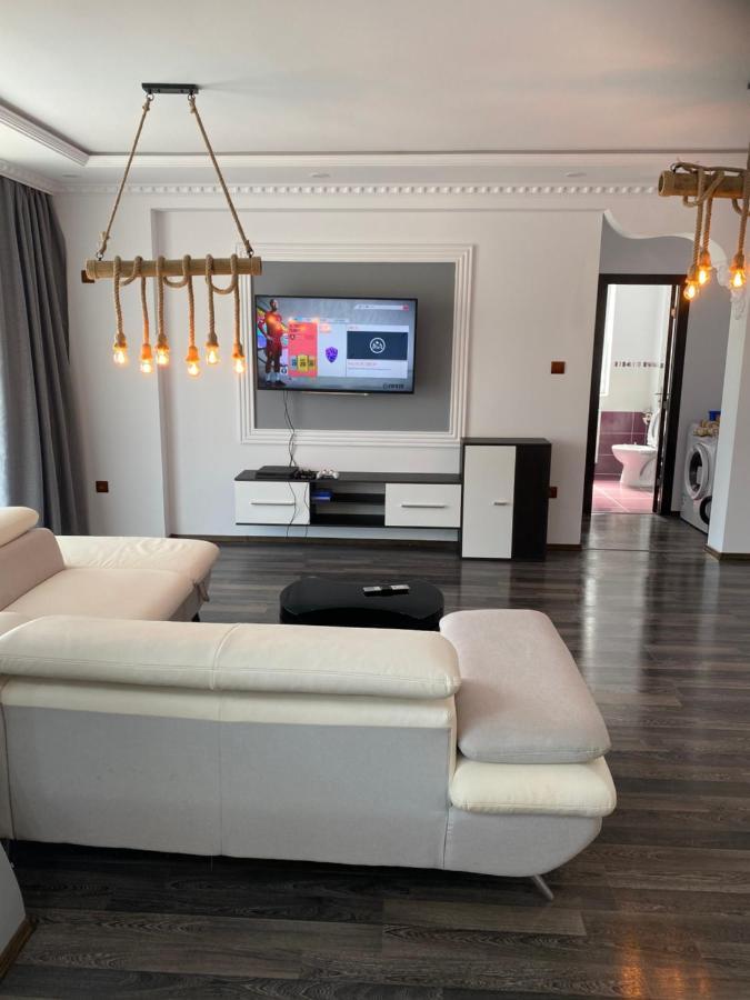 Luxury Apartment Satu Mare Eksteriør billede