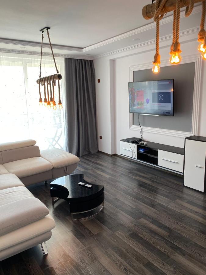 Luxury Apartment Satu Mare Eksteriør billede